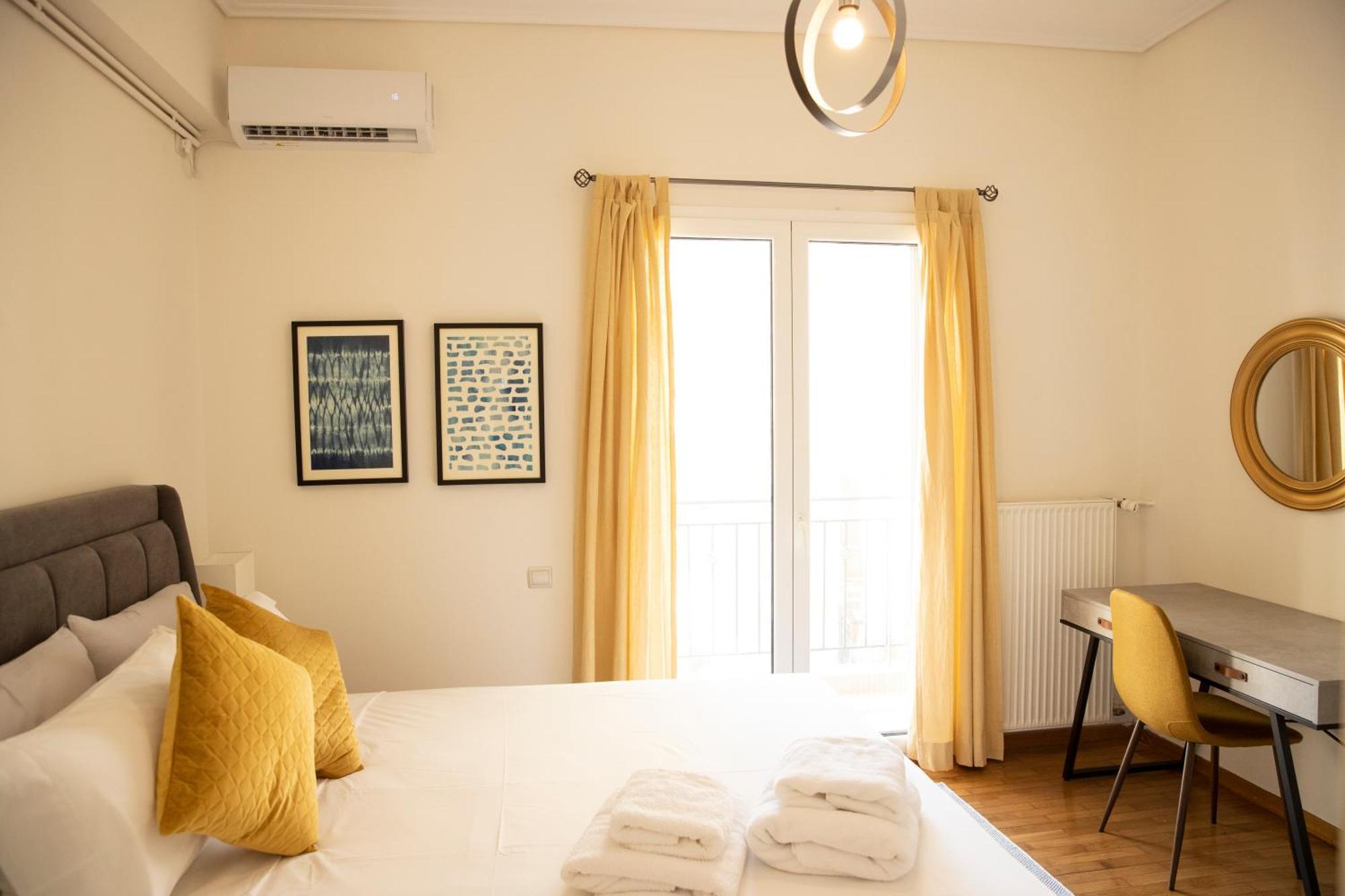 Spacious Glyfada Golf 4Br -Near Beach + Shops Athens Exterior photo